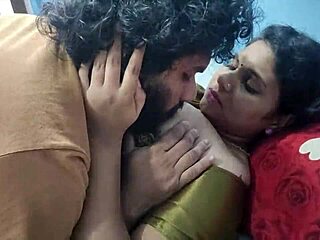 इंडियन गांव कपल की हार्डकोर चुदाई गांड चाटके।