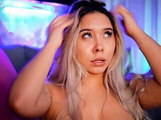 Adorable Colombian blonde babe with big ass gives sloppy blowjob close up