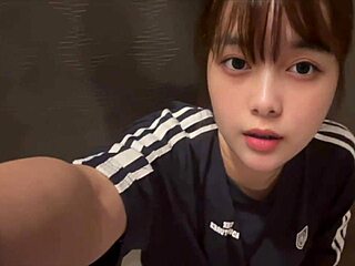 i think guys masturbate daily i do too in room wanna see my solo play??