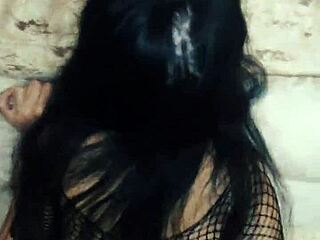 Whoa, this milf wife just tried sex with her husband's friend 😏