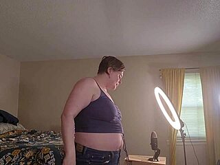 Clara Crisp BBW MILF Preps Giantess Fetish Video Backstage