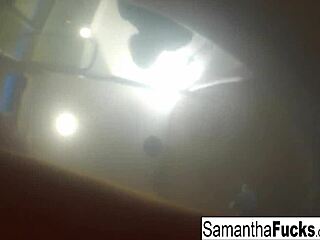 Nak join Samantha & Abigail Mac kongkek dalam bilik air?