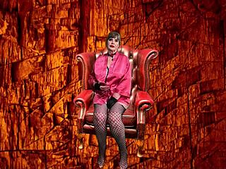 Granny peggy sue strapon jerks huge cum explosion!