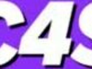 Amazon Babe Sidney Props Up Huge Dirty Barefoot Soles