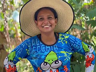 Innocent country girl fucked hard for chickens 😏🍑💦