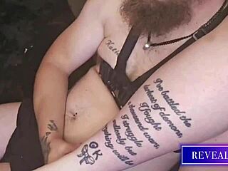 Curvy goddess demands intense foot worship massage