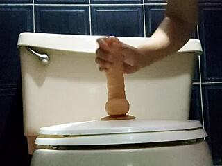 Cute colombian babe rides fat dildo shaking her big latina ass