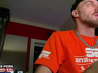 prollking xxl bulge throbs in sneakers fetish