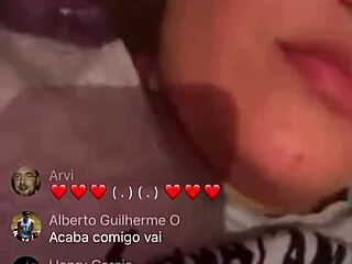 Chubby babe masturbates live on Badoo webcam