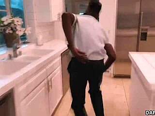 James Brown plows wide spread white pussy with monster cock 🍆💦😈🔥