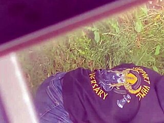 hot stepmom bends over candid hidden cam