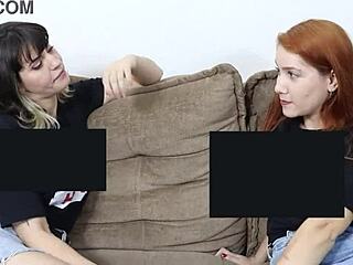 Meia-irmã dá cuzinho pro marido corna assistindo tesão total!