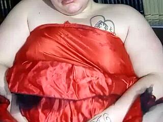 wanna see me fucking this wet pussy hard right now?