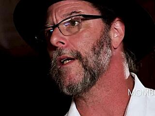 Chubby milf volunteers her huge pussy for young guys