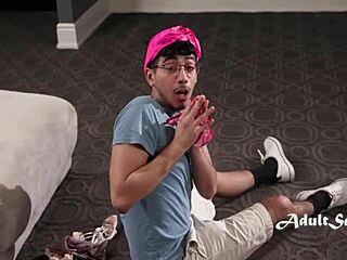 Panty sniffer: a mob of milfs finally feeds my dirty habit!