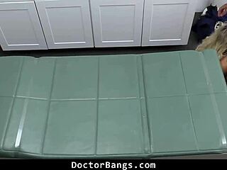 i went to the doctor for leg pain but his healing method blew my mind - doctorbangs