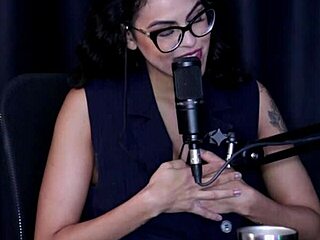 Client faints dominatrix kali califa gives wild first aid