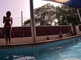 pool fun... flower tu daddy licks juicy ebony pussy 💦👅