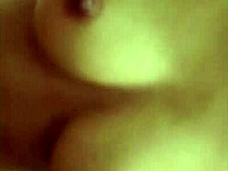 Gái hải dương 90 cực đụm với bộ ngực khủng thế này hả?