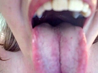 Dawnskye begs Justice for dirty assfuck instructions