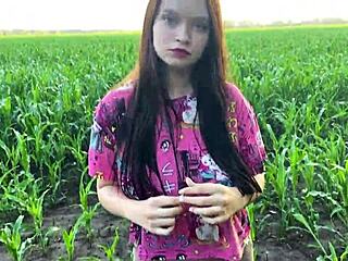 กลัวสุดในท้องนาจนควยใหญ่พี่เลี้ยงมาปลอบใจ