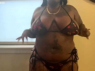 hazelnutxxx bikini face ride on black lighter