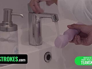 Lustful Stepdaughter Bianca Bangs Muscular Stepdaddy Fucks Wet Latin Pussy