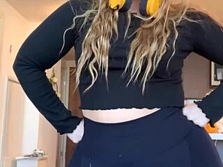 Pawg's Ass Stretches Ripped Pants Revealing Huge Tits And Curves