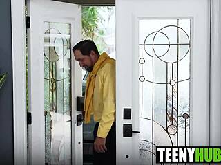 Elise London Craves Breeding Party Cum with Juan Largo Crew!