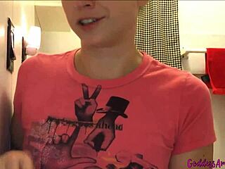 watch me collect my warm pee for your goddess worship 🥵🚽