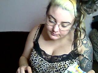 rebeca addams with those big natural tits just loves munching on shrimp backstage