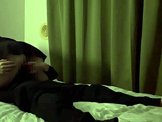 18+ landmine-pige med stram fisse kneppes råt bagfra med kæmperøv cumshot 💦😩