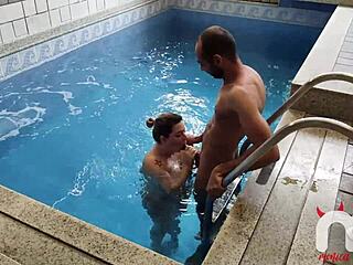 Pregnant fitness babe's hairy pussy creams on trainer while cuck films