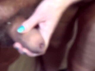 Vieux couple marié explore caresses doigitage branlettes nuit de noces