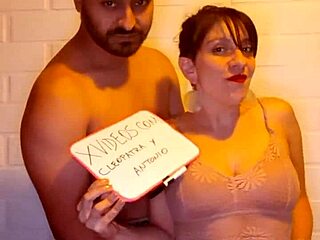 וידאו אימות מציג משחק סקס בסיסי