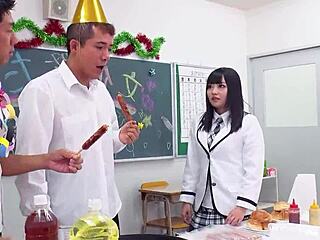 i'm japanese virgin teen double creampied mmf birthday!