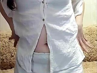 Lammy Pixel teases with playful striptease moves