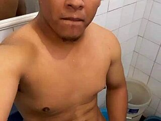 Teen Amateurs Masturbate to Explosive Cumshot Finish