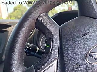 ชักว่าวในรถส่องสาวนุ่งร้อนบนรถบัส