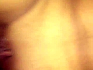 Cojiendo a mi hermanita hasta llenarla de leche caliente!