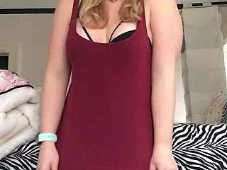 cute pigtail pawg nerd vibes her dildo to orgasm