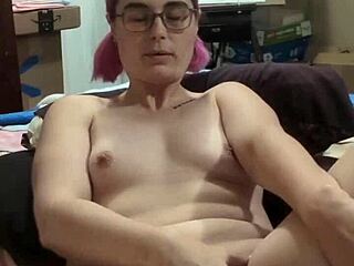 solo squirt fest, she's flooding everywhere! 💦💦