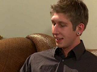 boss, you gonna pound my bubble butt with that white cock?