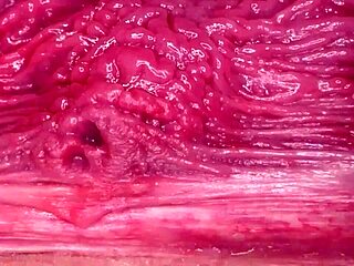 holy shit this hot shaved slut fingers her squirting pussy hardcore till she explodes wet!!