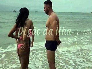 COMI A DESCONHECIDA GOSTOSA NA PRAIA COM BRUNO ABATE PUBLIC GROUP FUCK!