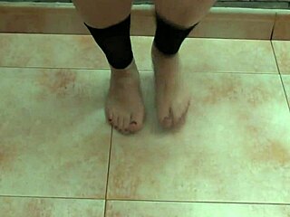 SEXY FEET DANCERS