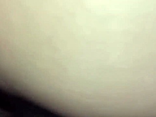 Bbc regang memek juicy petite 18+ dalam... pancut dalam terus pukul bitch kecil genggam ketat!