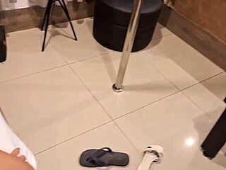 gave it raw to my hot personal trainer got so wet for him