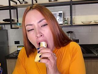 POV jag lockar kameramannen Bryan Evans till hårt knull och svalja sperma