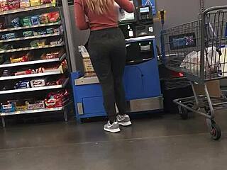 ever seen a milf ass this nice in tight spandex